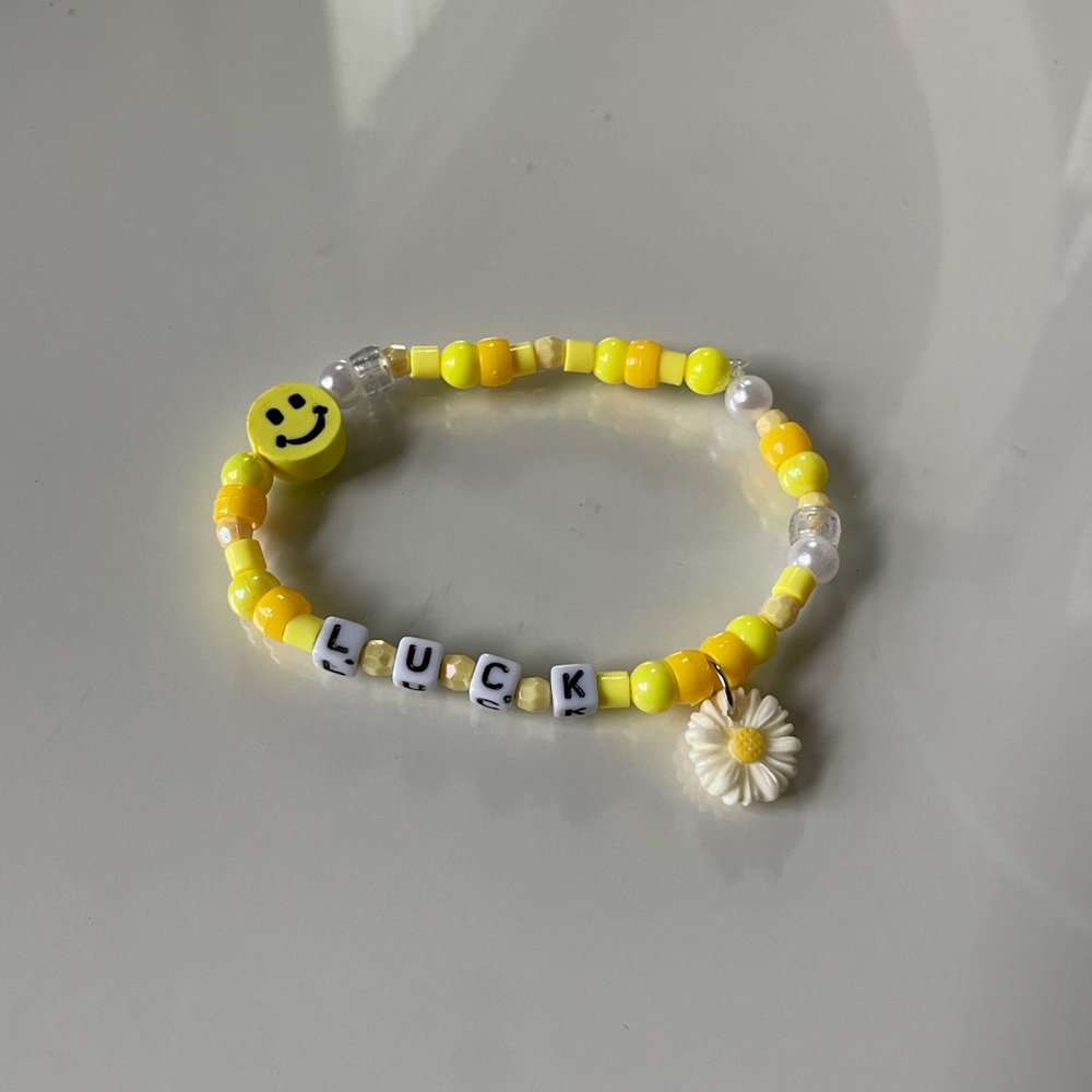 yellow luck smiley friendship bracelet